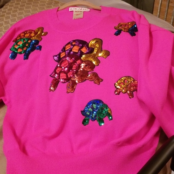 sweater - Picture 2 of 5